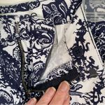 Joe Fresh women's size 8 with a 4" inseam blue and white shorts pockets Photo 7
