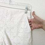 Trina Turk [] Cece White Lace Eyelet Scalloped Hem Mid Rise Shorts Bridal Size 4 Photo 8