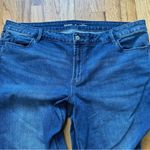 Old Navy WOW Mid Rise Bootcut Jean Medium Wash Sz 20 Regular Photo 3