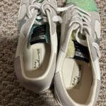 Vintage Havana Zoey Faux Shearling Trim Sneaker
Size 11 Green Photo 3