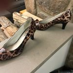 Nine West Life Stride Leopard Print Heels size 9 S perfect condition Photo 1