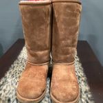 UGG  CLASSIC BOOTS Photo 0