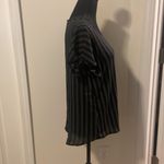 Lily White - Short sleeve,‎ stripe, black and white blouse Size M Photo 3