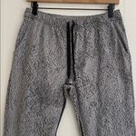 Lululemon Jet Pant in Power Luxtreme Spray Jacquard White Black Size 6 Photo 8