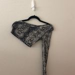 SheIn one shoulder long sleeve gray snake skin top Photo 3