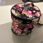 Betty Boop  Makeup Bag with Mirror Photo 2