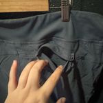 Mountain Hardwear Women’s  Dark Gray Athletic Pants Size Large Photo 4