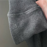 Everlane NWOT Crewneck Sweatshirt Photo 1