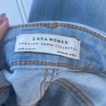 ZARA Woman light wash distressed mid rise skinny jeans size 6 Photo 4