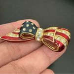 Vintage CAROLEE Stars & Stripes Bow Enameled Pave Rhinestones Patriotic Flag Pin Blue Photo 5