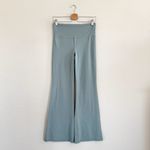 Athleta  Elation Flare Pant 981683 - Minimalistic Grey Yoga Stretch Size Medium Photo 2