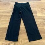 Nike Size XS  Dri Fit Cropped Leggings Activewear Solid Black Pants EUC Photo 3