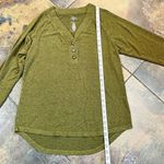 st. john's bay St. John’s Bay Henley V-neck Green Long Sleeve Top Large Photo 5