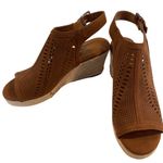 Liz Claiborne Women’s Brown Wedge Heel Suede Sandals Size 10 Laser Cut Design Photo 0