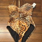 Bar III NWT  Glam Cheetah Keyhole One-Piece Swimsuit Sz M Photo 3