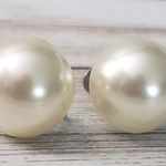 Vintage Screw On Earrings Photo 1