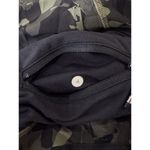 Lululemon Womens Short Green Speed Camouflage Athletic Running Stretch Size 4 Photo 3