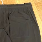 Vuori  Black jogger pants with pockets  est large Photo 2