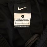 Nike Brand New  Shorts Size L Photo 3