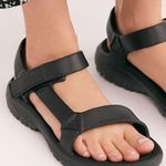 Teva Hurricane Drift Sandals Photo 4