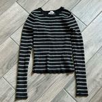 Forever 21  stripe sweater Photo 0