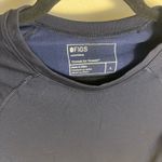FIGS NWT  Salta Seamless Longsleeve Underscrub Navy Size L Photo 5