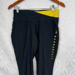 Nike Dri Fit Women's Size S Livestrong Running Cropped Leggings Photo 7