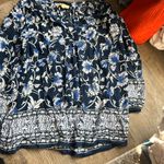 Lucy & Laurel  small floral blue blouse Photo 1
