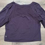 Athleta NWOT  Shanti Lace Long Sleeve‎ Crop Top Thumbholes Purple Size XL Photo 3