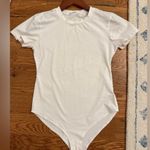 Sheiugu White Short Sleeve Bodysuit size Small Photo 0