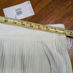 Nike  Women's Ribbed Cream Shorts 2x Photo 6