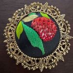Vintage 80's‎ Womens Black & Gold Toned Floral Embroidered Fillagree Brooch Pin Photo 1