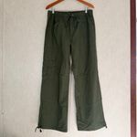 Aerie NWT  Women’s Avenue Baggy Cargo Pants Pull On Lightweight in Green Flame L Photo 4