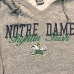 Notre Dame Fighting Irish‎ Junior Large Gray Long Sleeve Hooded Sweatshirt Photo 1