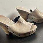 ELIZABETH STUART Studded Neutral Leather Platform Heels Sandals Wood Size 39 Tan Photo 4