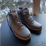 Jambu Hiking or snow boot with floral pattern Photo 0