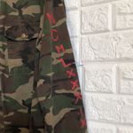 Forever 21 Forever‎ 21 Men camo camouflage shacket shirt with Queen BLM art Photo 5