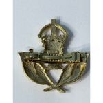 Vintage MJ ENT Clip Brooch Gold Tone Heraldic Royal Air Force Eagle Crown UK Photo 1