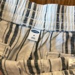Old Navy  NWT linen blend striped cuffed shorts size M Photo 4