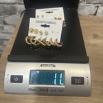 EUC Fashion Earrings 2 Pack Set (3 Studs, 5 Small Hoops) Gold Photo 8