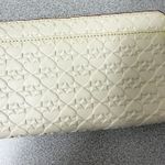 Kate Spade  Penn Place Leather Wallet Embossed Pebble Zip Around Ivory Logo * Photo 2
