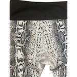 Noli Luxe Gray & Black Snake Athletic 3/4 Length Leggings Size Small Photo 5