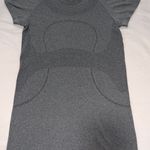 Lululemon Swiftly Tee Photo 0