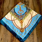 Elegant Blue and Cream Scarf Photo 0