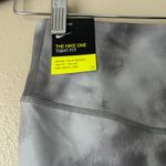 Nike  The One Gray Tie Dye Tight Fight Leggings Size Small Photo 7