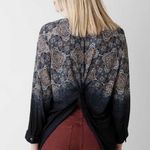 Gimmicks by BKE Womens  Dye Dip Top - Sz S Photo 2