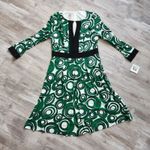 Anne Klein Women's Sleeve Circle Pattern Stretch Silk Dress Camellia/Envy Size 6 Photo 0