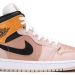 Air Jordan 1 MIDS Photo 0