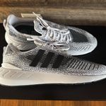 Adidas  Swift Run 22 Originals Photo 1