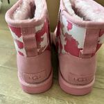 UGG Women’s Classic Mini Jogged Camo Suede Boot Pink Size US 8 - EU 39 NWT Photo 3